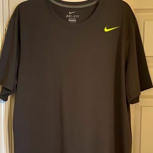 Men's Nike Shirt